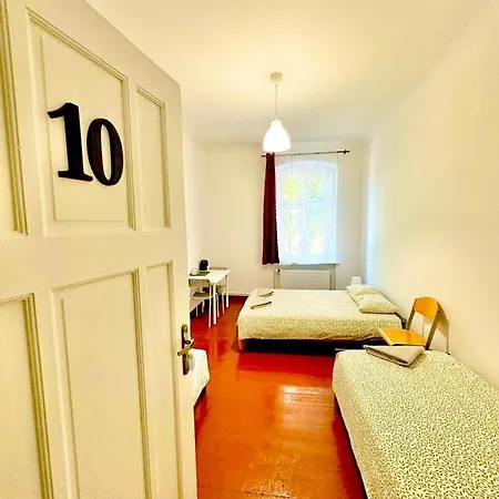 Hostal Atlas' House