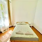 Atlas' House * Posen