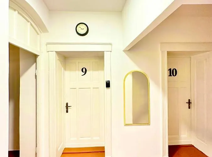 Atlas' House * Posen